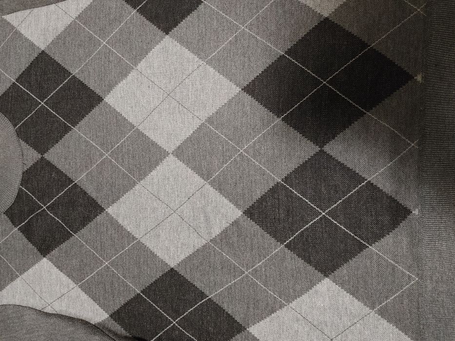 Красивый мужской свитер