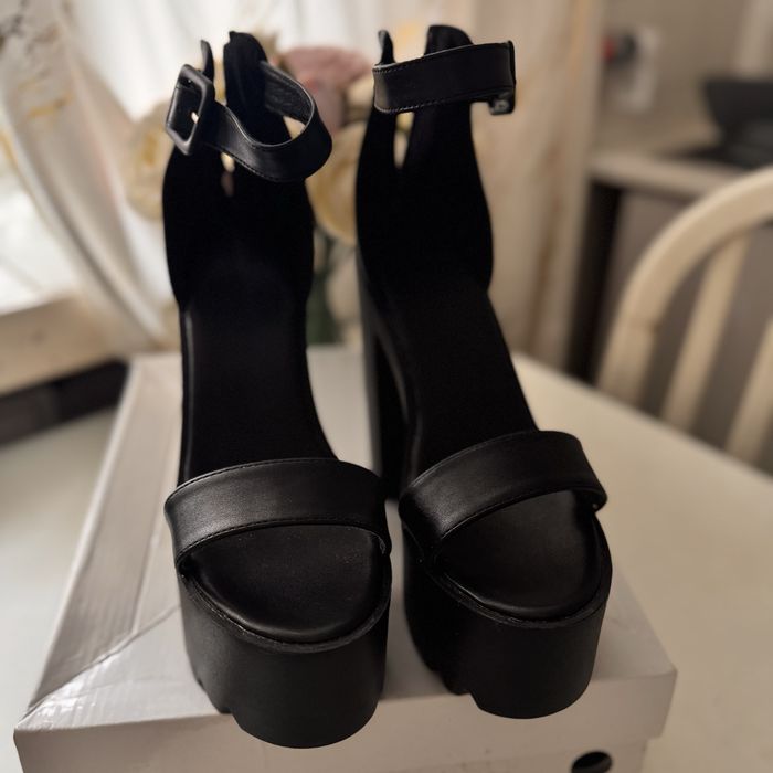 Sprzedam buty w super stanie