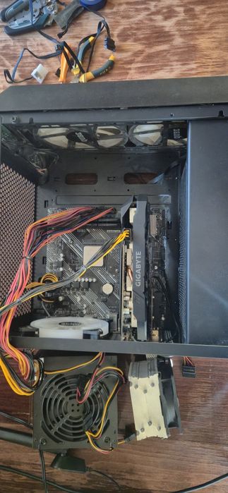 Комп'ютер ,дивись опис