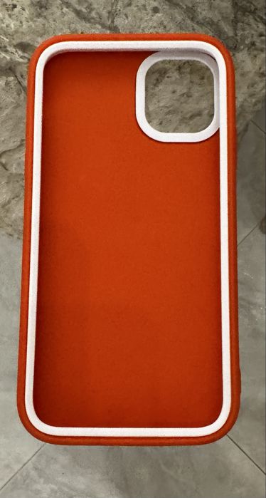 Like-New iPhone 11 Cases64550774292483122