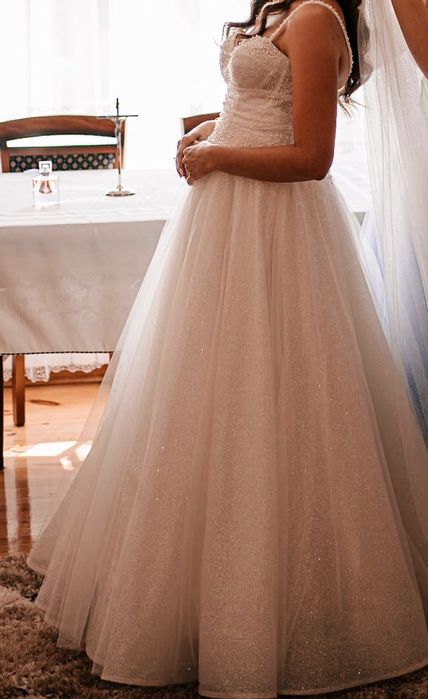 Suknia ślubna  Allure