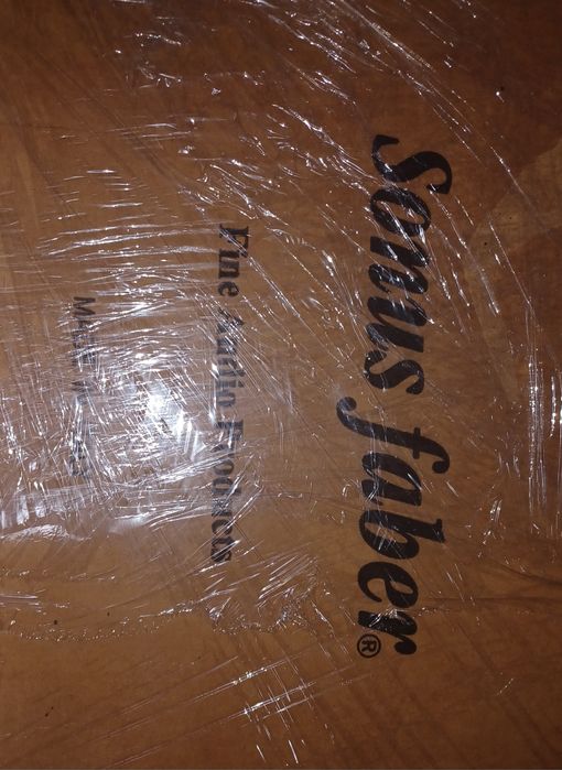 Colunas Sonus Faber Concerto Home com suportes SF stone wood (reservadas)