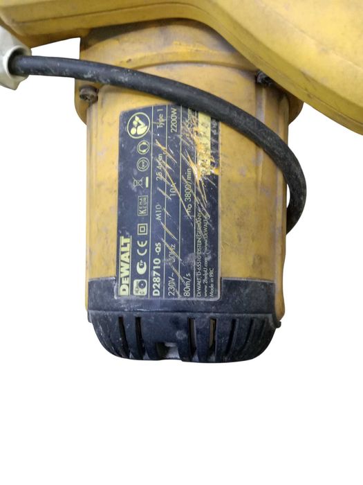 Przecinarka DEWALT D28710- QS