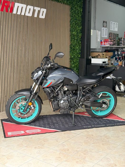Yamaha MT-07 35Kw 950Kms