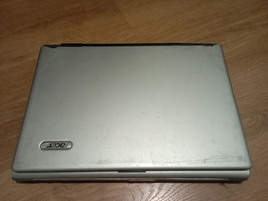 Acer travelmate 2420 старый ноутбук