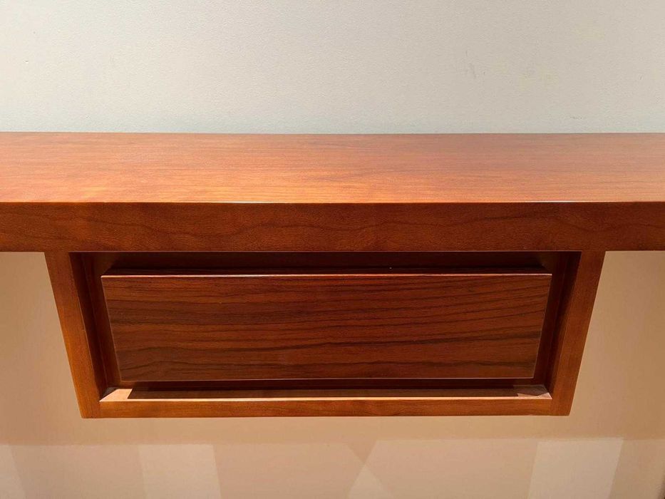 Aparador / Consola hall entrada cerejeira – 132cm – como novo – Parque das Nações