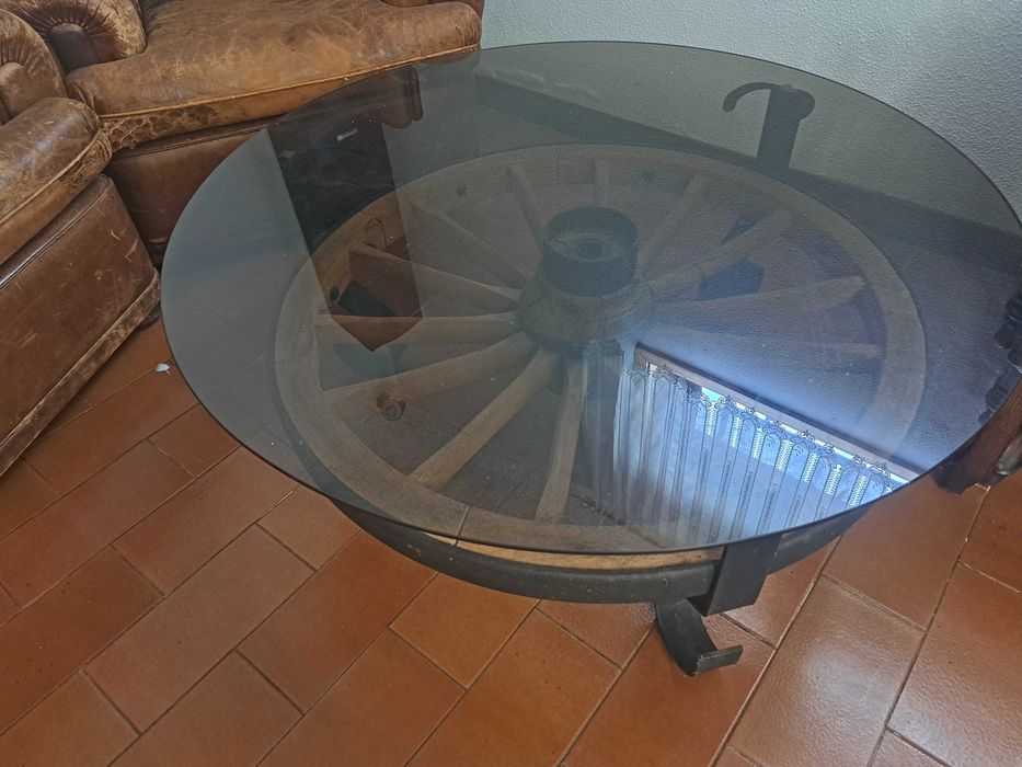 Mesa rustica em madeira