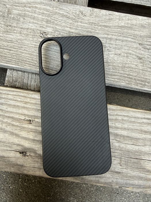 Продам Чехол Pitaka Ultra-Slim Twill Black/Grey для iPhone 17