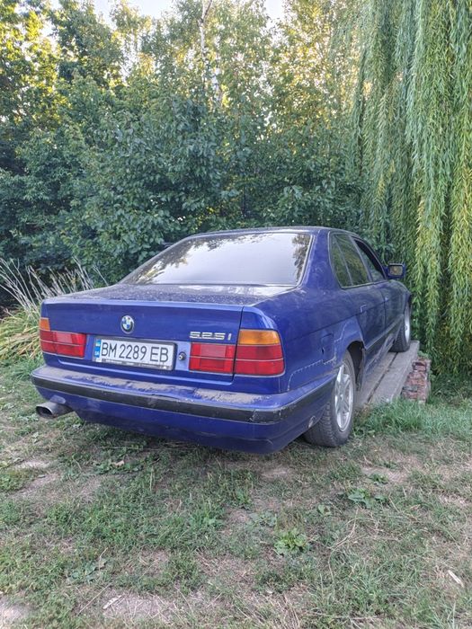 Продам БМВ 525...