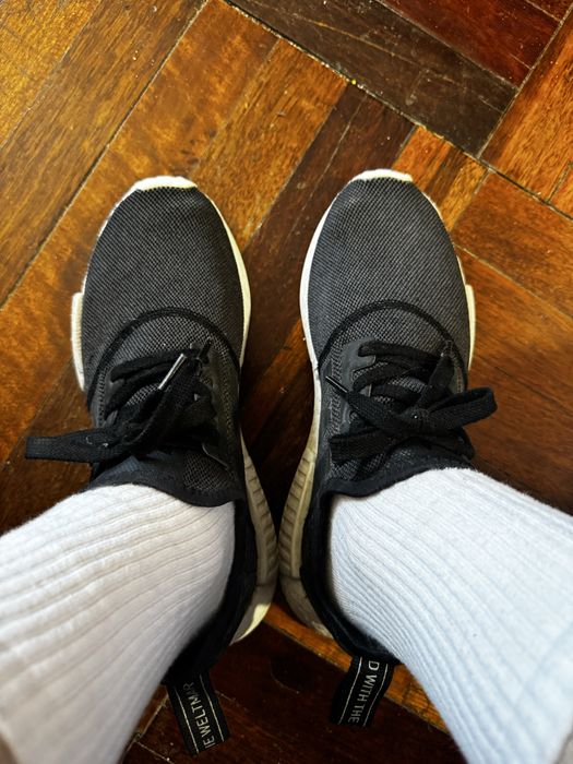 Продам кросівки Adidas NMD
