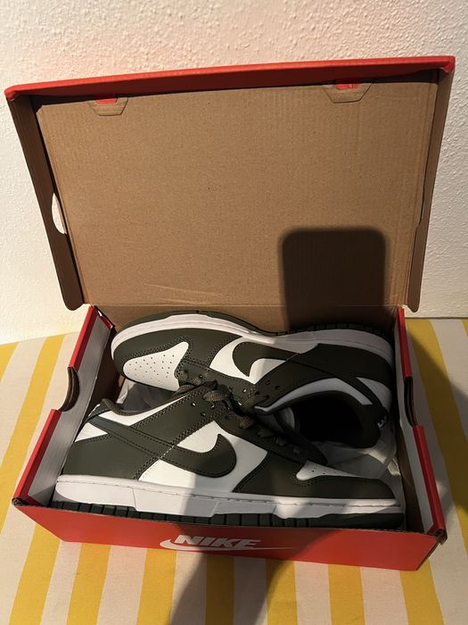 Nike dunk olive green NOVOS *portes grátis*