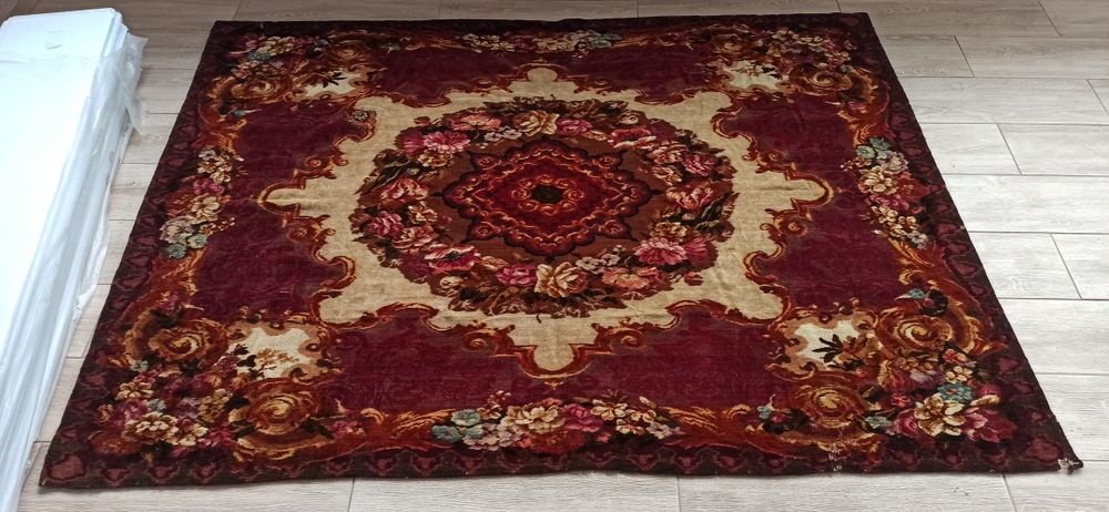 Килим старовинний