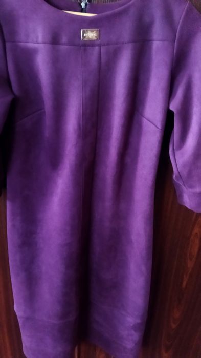 Плаття осінь-зима , тканина замш, розмір 48.