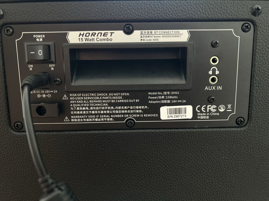 Amplificador Mooer Hornet 15W - Combo Black - Estado de Novo