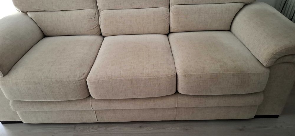 Sofa três lugares