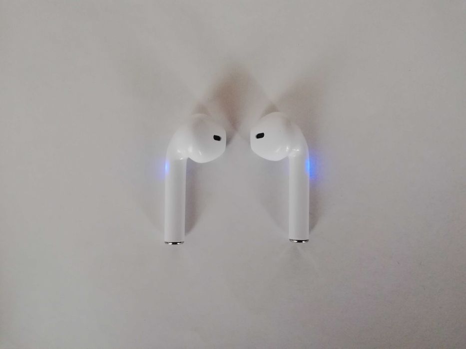 *PORTES GRATUITOS* Auriculares wireless Bluetooth i12 TWS *NOVOS*