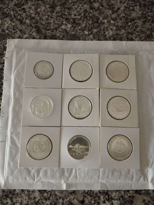 Coleção completa de 500 escudos de prata mais a de 750 escudos xvll exposição