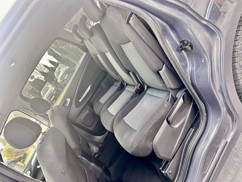 Ford S-max 2011 2.0 Cdi 140KM 7os. 3rzedy foteli Zamiana