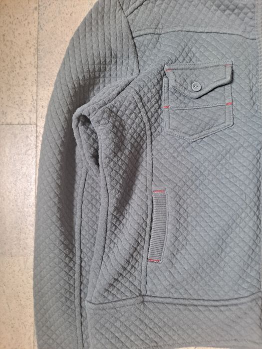 Śliczna szara kurtka-bluza