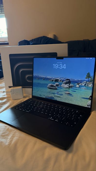 MacBook Pro 14” M3 Pro | 18 GB RAM | 512 GB SSD | Space Black