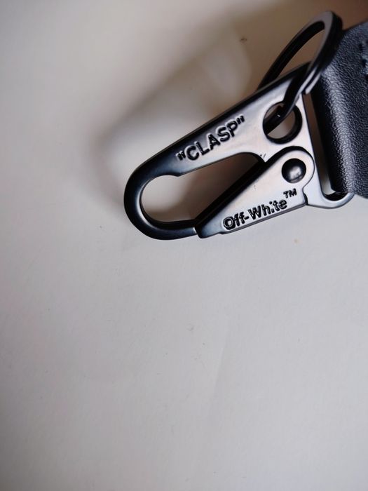 Nowy brelok Off-White industrial keychain