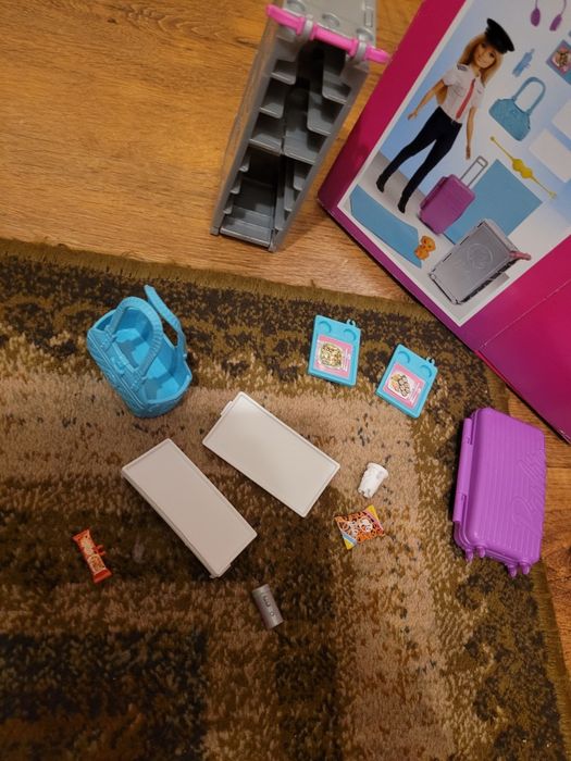 Samolot Barbi.       .