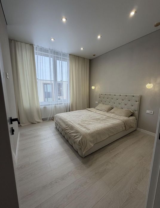 Продаж сучасного таунхауса в котеджному містечку New Village, Сторожни