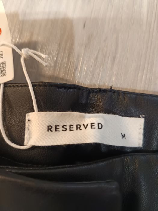 Spodnie damskie Reserved.