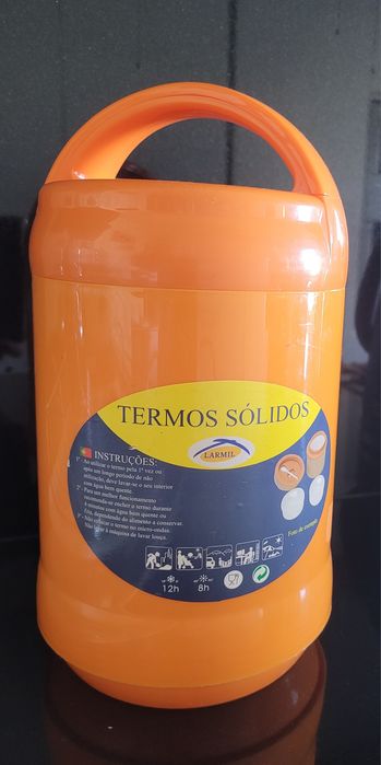 Termo laranja grande e pequeno