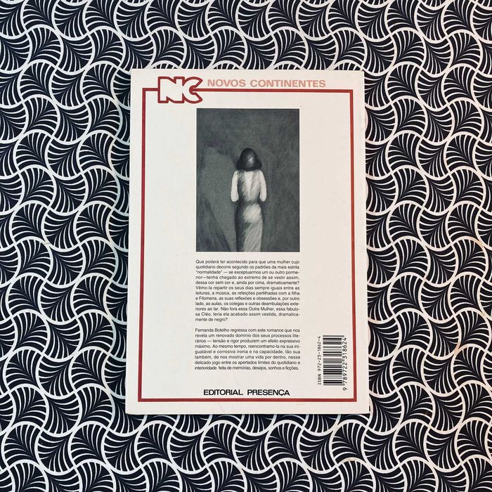 Dramaticamente Vestida de Negro (1ª ed.) - Fernanda Botelho