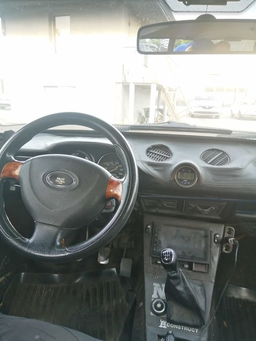 автомобиль ваз 2106
