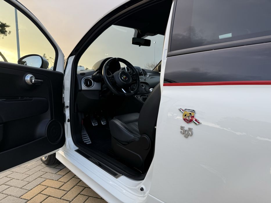 Abarth 595 turismo 165cv ano 2017  49,000km aceito retoma trato finaci