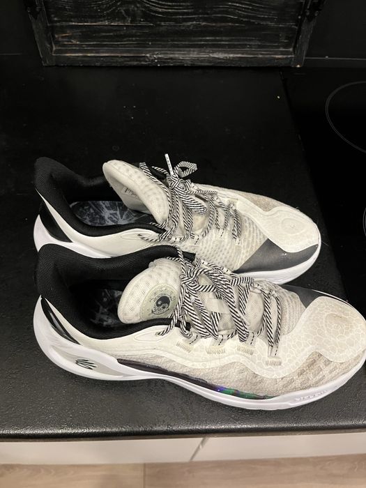 Undrer Armour Curry 11 Bruce Lee Wind