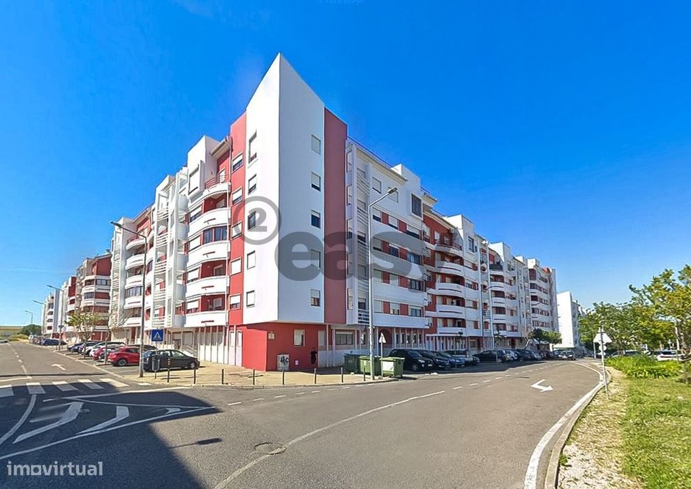 T2 na Cavaleira com parqueamento
