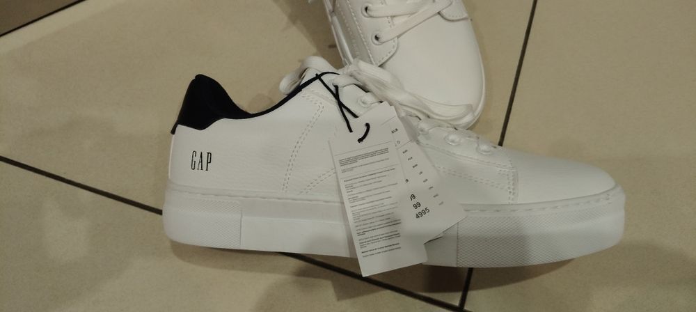 Buty męskie młodzieżowe Gap stan Nowy