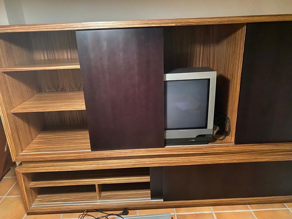 Movel para tv com arrumaçao