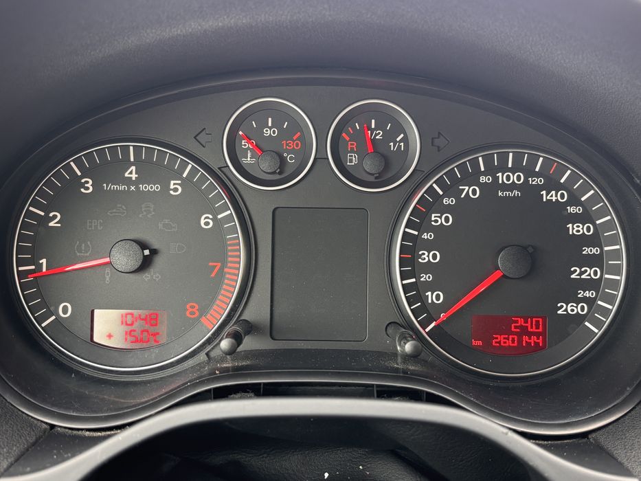 Audi A3 1,6 MPi бензин