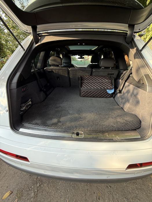 Audi Q7 2017 3.0 бензин