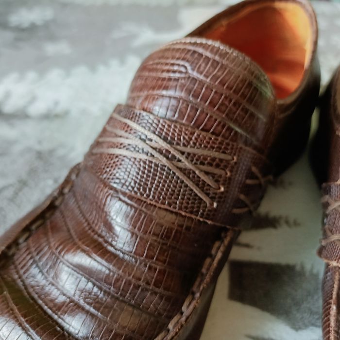 Lavazione Artigiana, męskie buty , imitacja wężowej skóry. 42-43