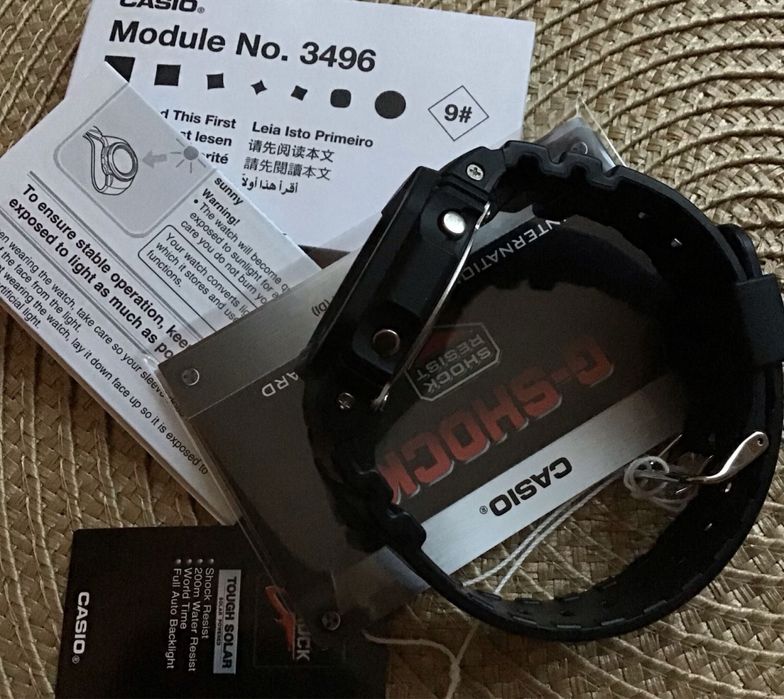 Годинник Casio G-Shock The Origin G-5600UE-1DR на сонячній батареї!