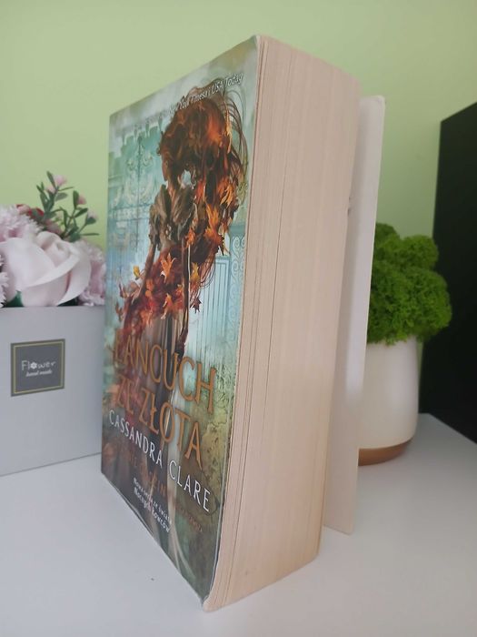 Łańcuch ze złota - pierwszy tom serii Ostatnie godziny (C. Clare)