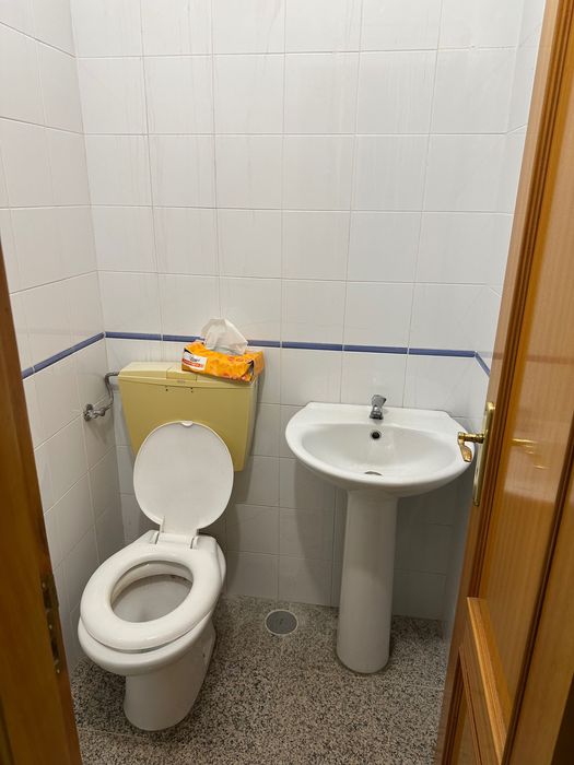 Loja para arrendar junto ao Continente -Vale das flores Coimbra