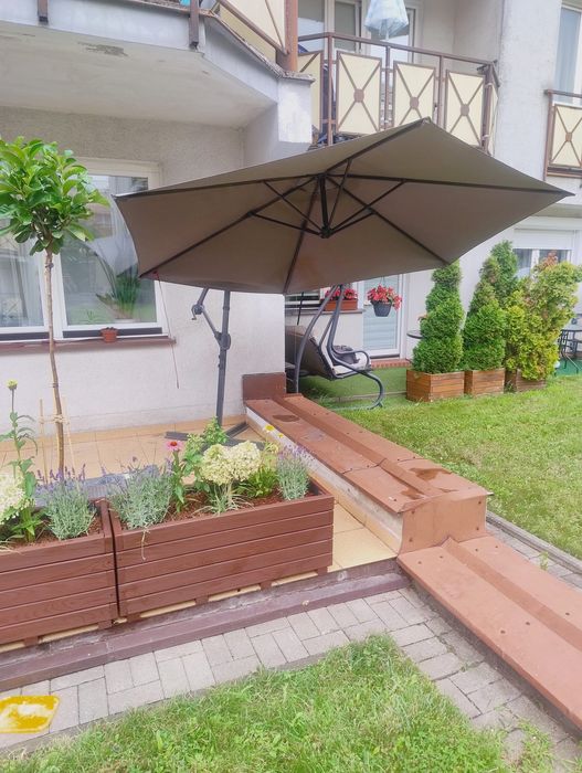 Parasol ogrodowy wiszący