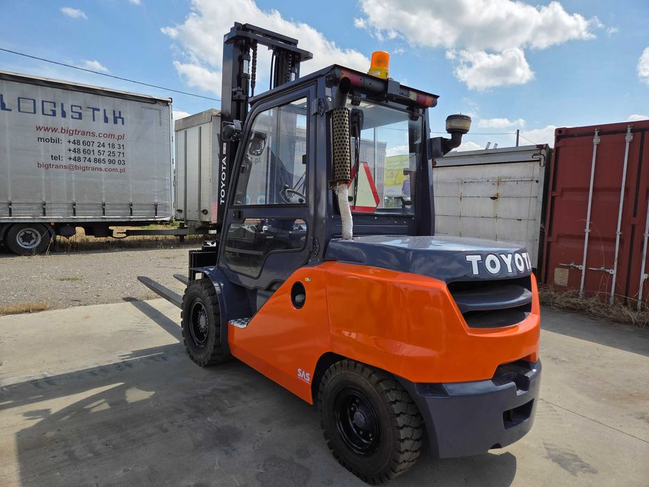 Wózek widłowy Toyota 40-8FD50N Diesel 2844H Salon PL, serwis 5TON 2018