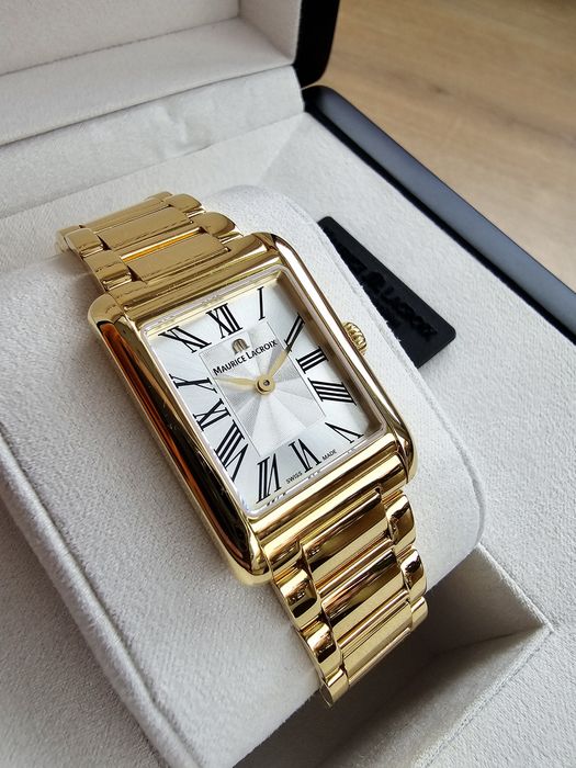 Maurice Lacroix Fiaba FA1205-PVY02-110-1