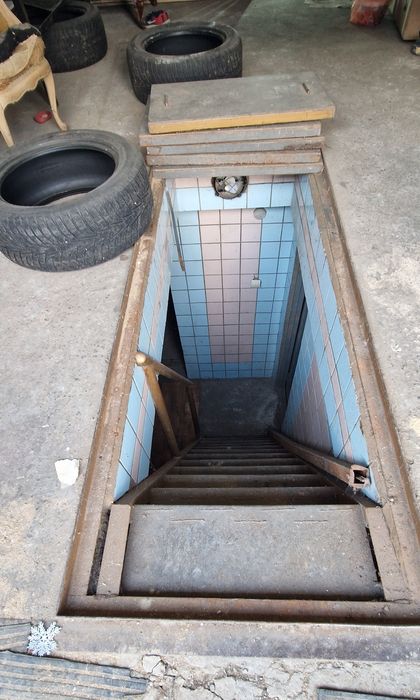 Продам капітальний гараж в Дарницькому р-ні ГК "Славутич" Затишна, 7Б