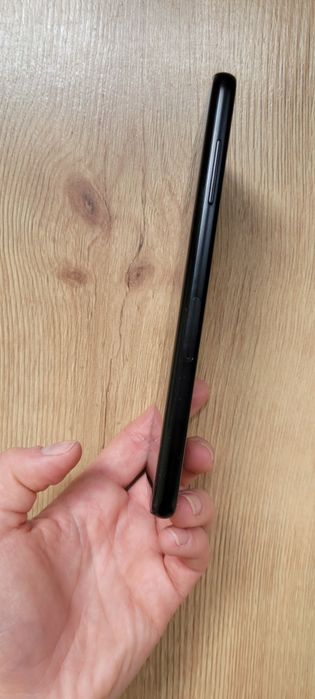 Телефон Samsung A8 2018