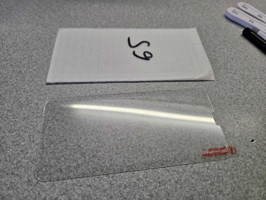 УФ скло і клей для Samsung Galaxy S9 та S10