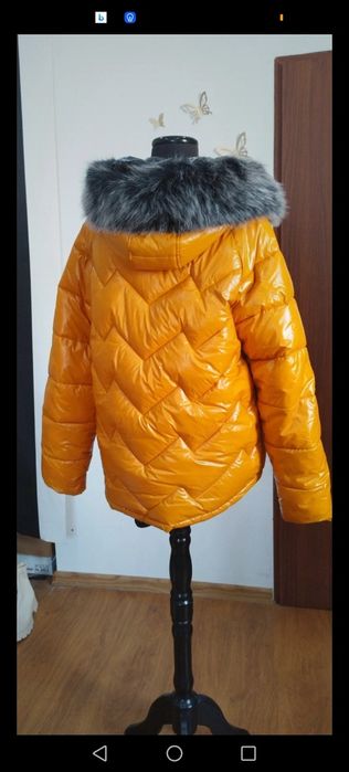 Kurtka zimowa ciepła pikowana musztardowa z kapturem futerko M