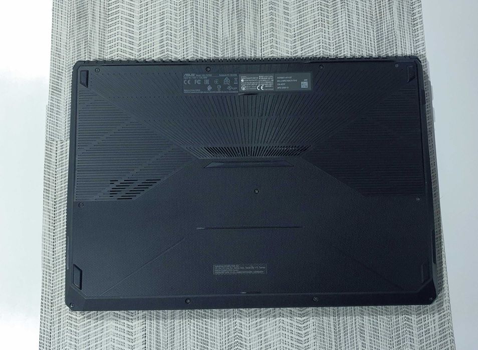 Asus TUF Gaming 17,3" 120HZ Ryzen™ 7/GeForce®/32GB/RGB/1,5TBNvme/Torba